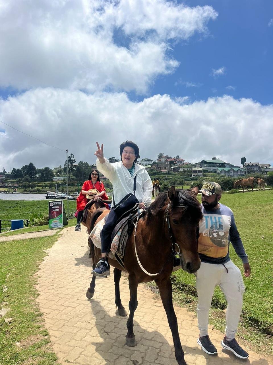 Travel with Chanaka Guest Tour